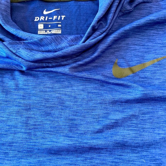 🐝Nike • Long Sleeve Shirt • Hoodie Style • Men’s Small • Blue • Great Condition - Picture 2 of 3